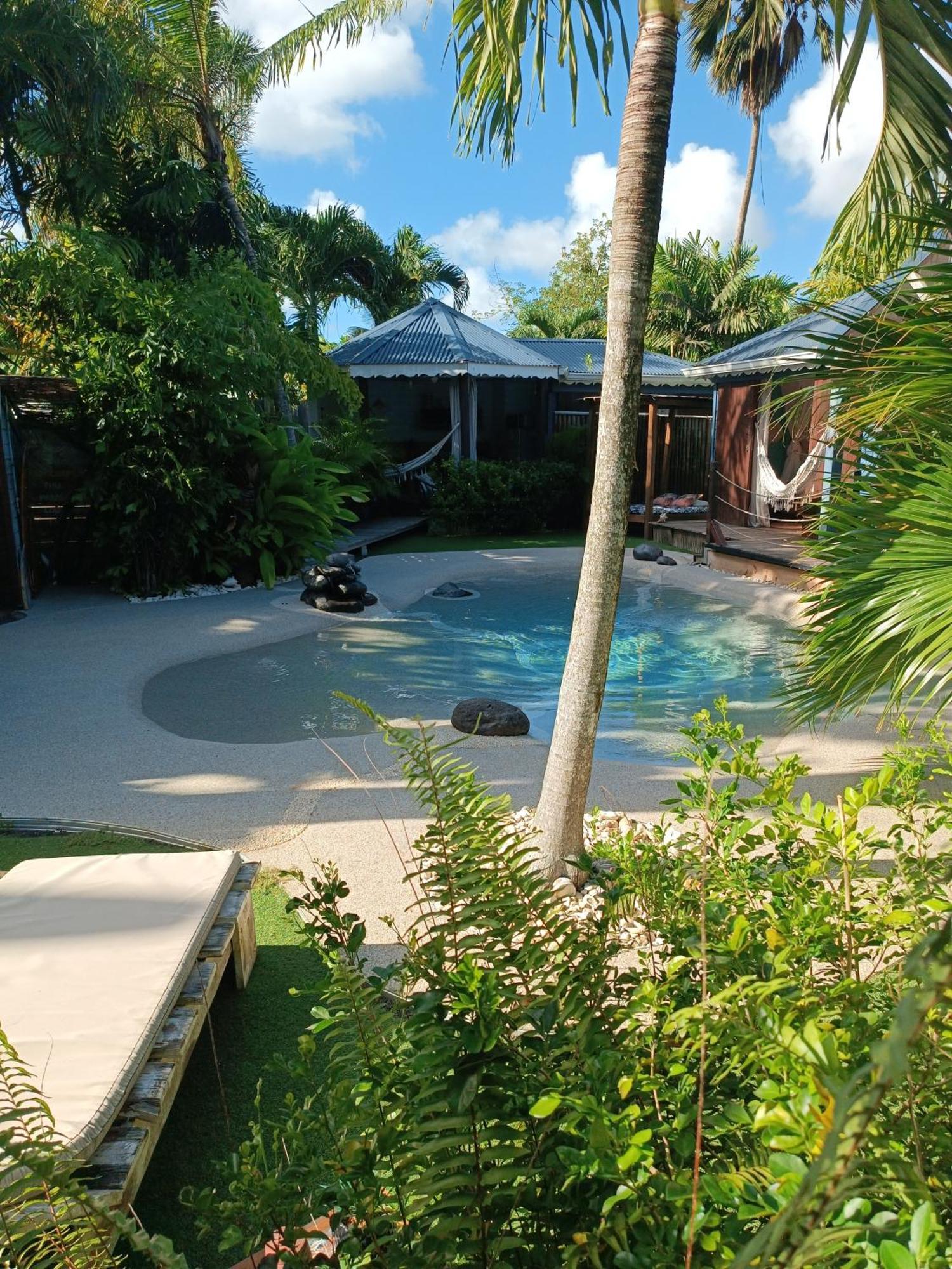 Tiki Paradise Lodge Fwi Sainte-Anne  Eksteriør bilde